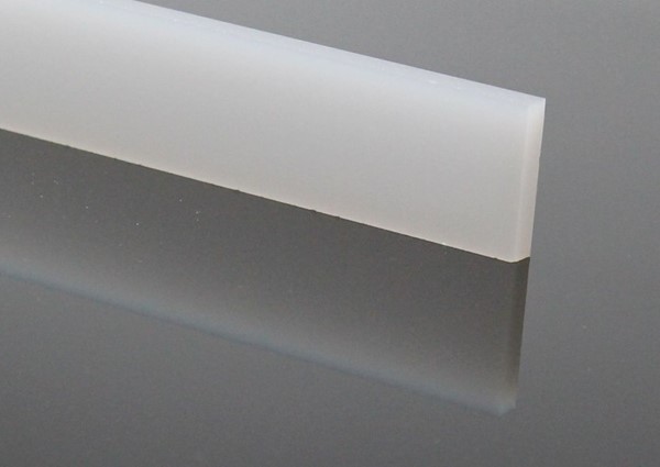 Bild von Plexyglas weiß satiniert 160x3x0,6 cm für 1 cm und 1,2 cm Profil